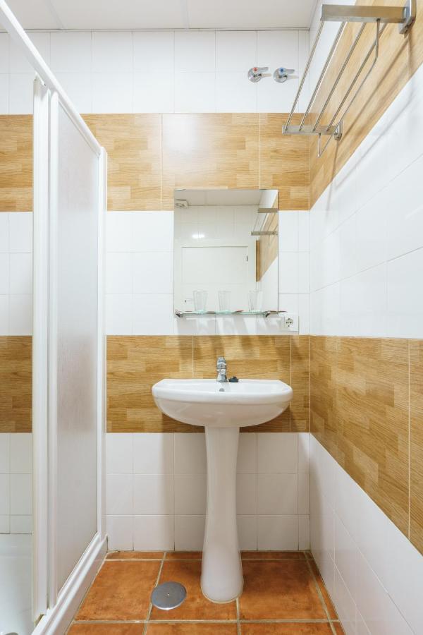 Hotel Carlos V Jerez By Vivere Stays Jerez de la Frontera Exteriör bild