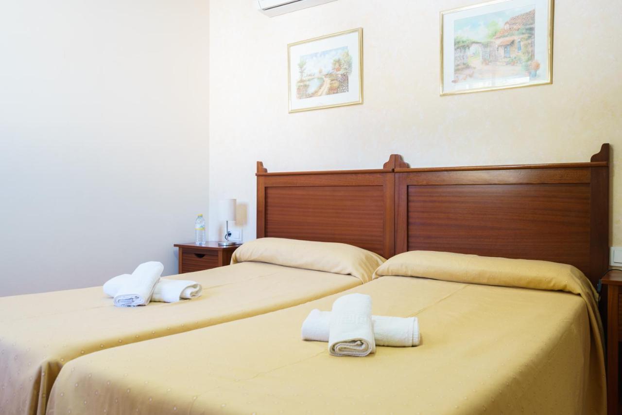 Hotel Carlos V Jerez By Vivere Stays Jerez de la Frontera Exteriör bild