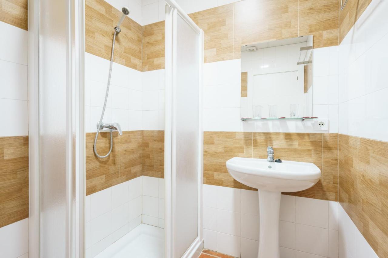 Hotel Carlos V Jerez By Vivere Stays Jerez de la Frontera Exteriör bild