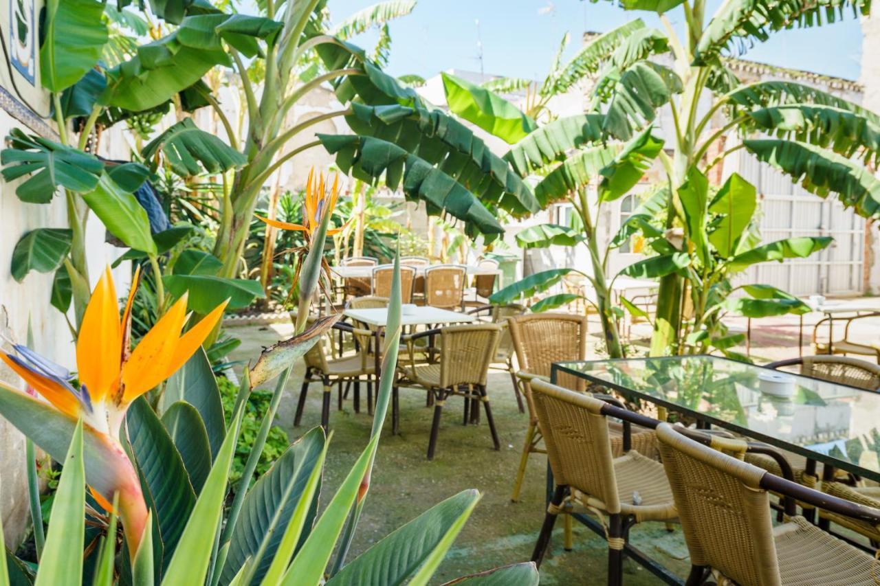 Hotel Carlos V Jerez By Vivere Stays Jerez de la Frontera Exteriör bild